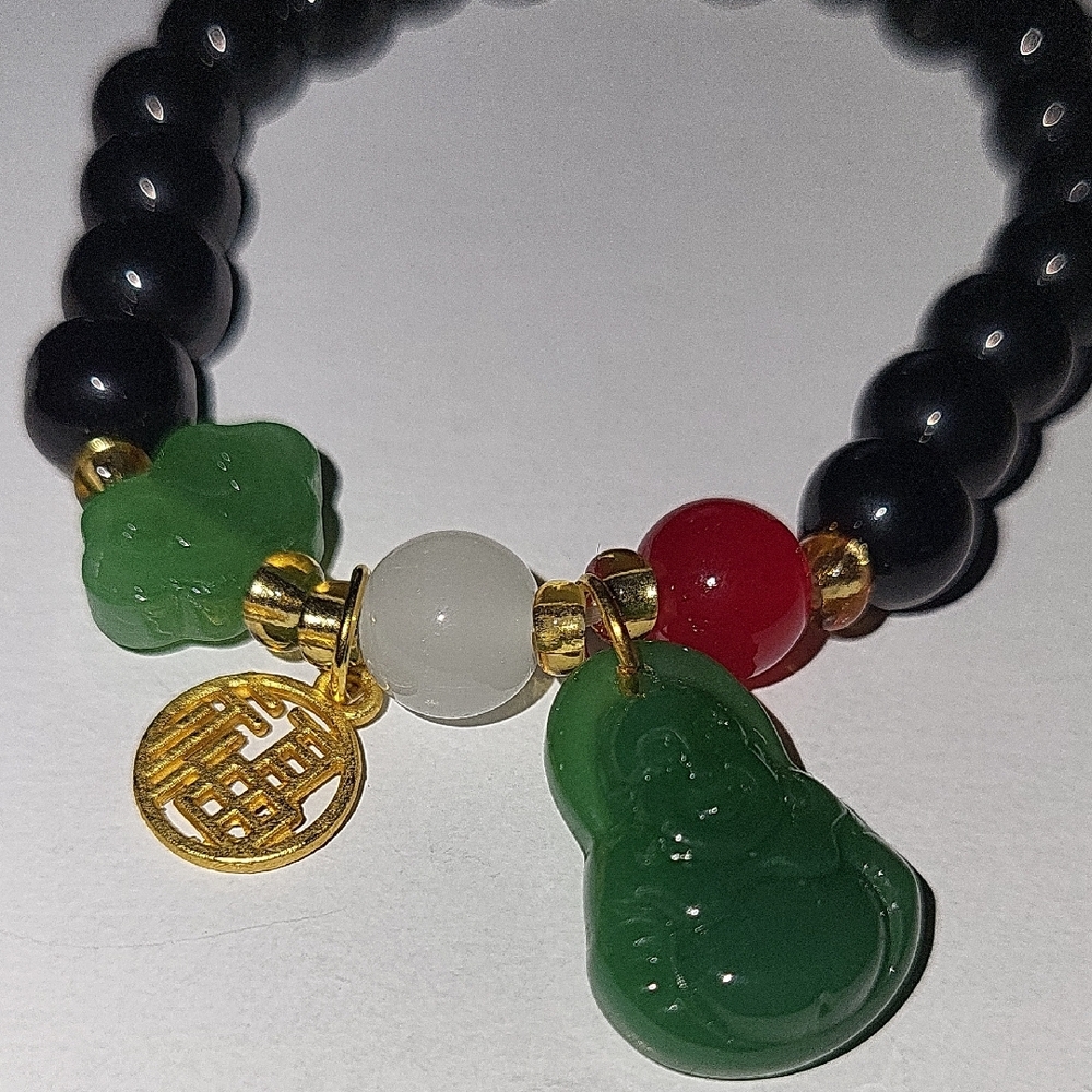 Buda✨️Green and Black Onyx Bracelet with Jade Buda Charm - Picture 2 of 3